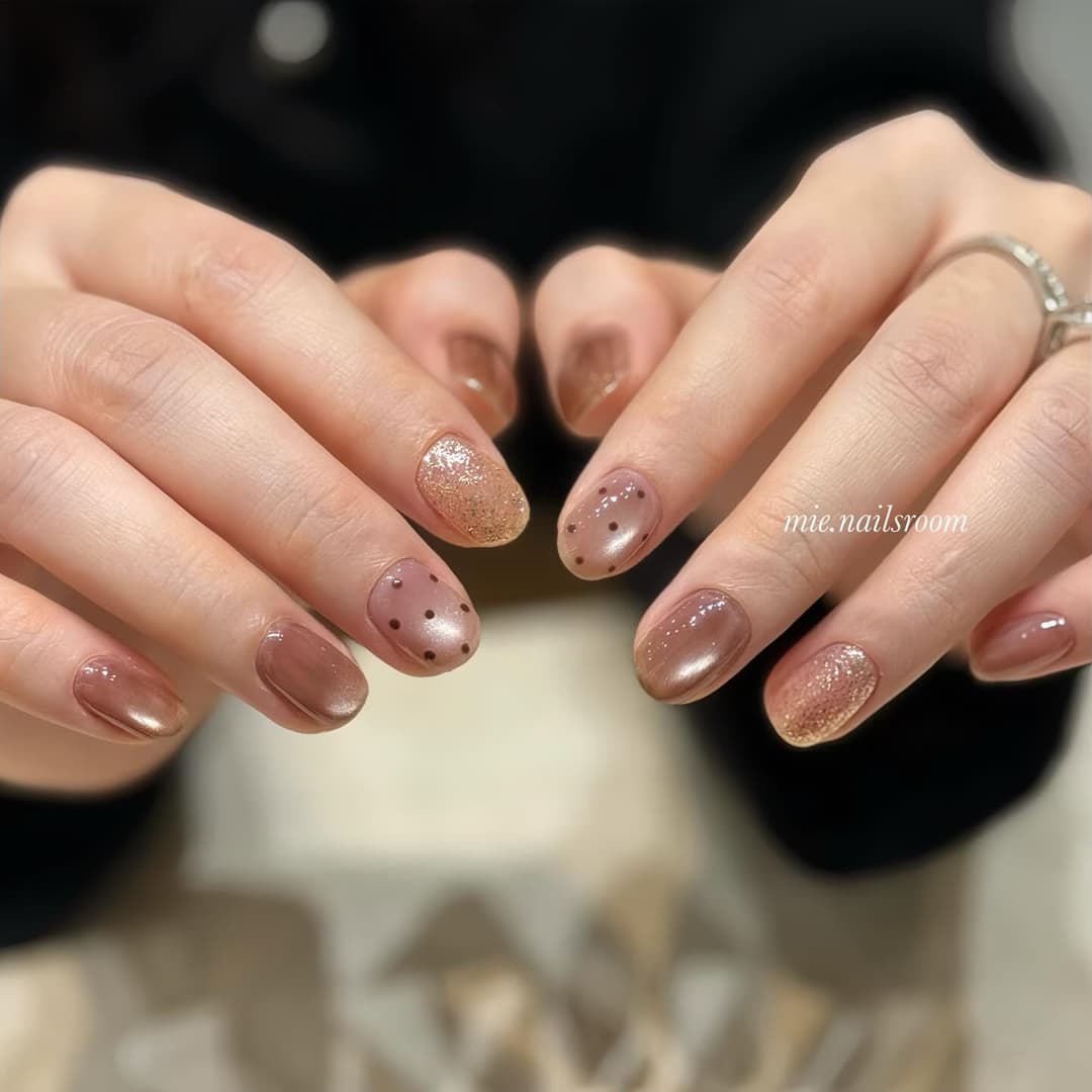 Mẫu nail studio mie.nailsroom